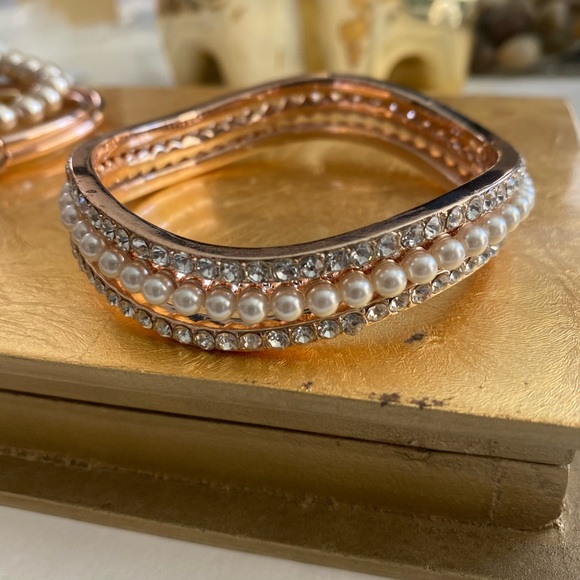 The Rose Gold Set ✨ - Picture 3 of 6